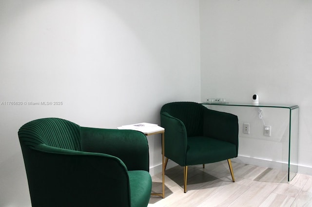 1300 S Miami Ave Unit 3108, Miami, FL 33130 - sitting room with baseboards