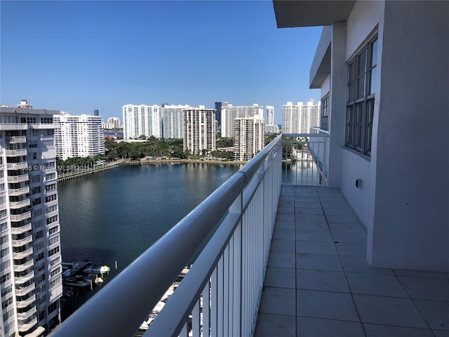 18041 Biscayne Blvd Unit Ph02, Aventura, FL 33160 - water view featuring a city view