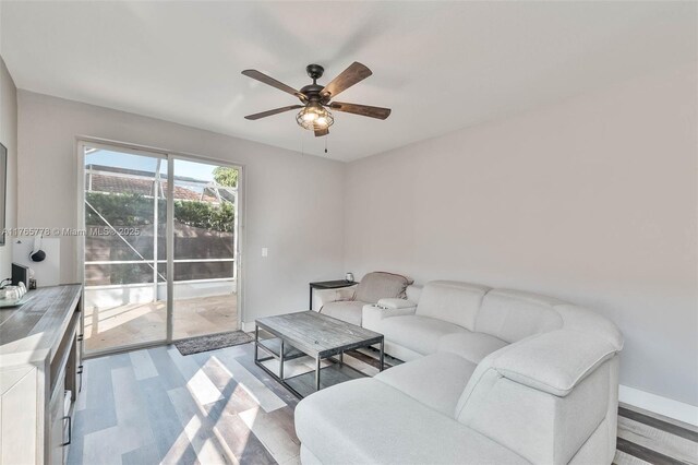 4907 Pelican Mnr, Coconut Creek, FL 33073 - photo 3