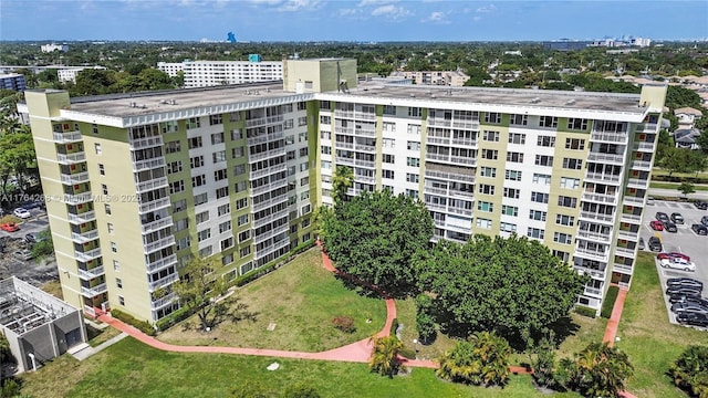 4400 Hillcrest Dr Unit 720C, Hollywood, FL 33021 - view of apartment building / complex with a view of city