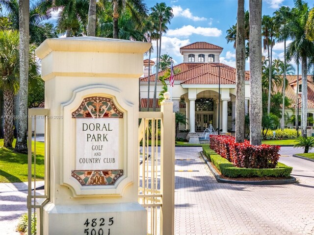 9805 NW 52nd St Unit 215, Doral, FL 33178 - view of community sign