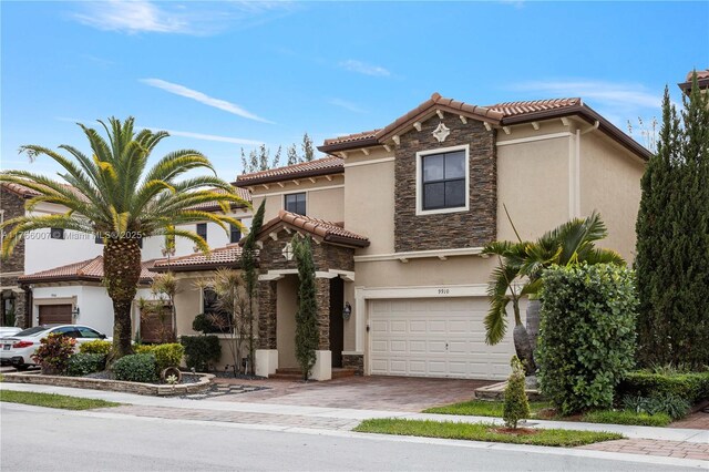 9910 NW 86th Ter, Doral, FL 33178 - photo 2