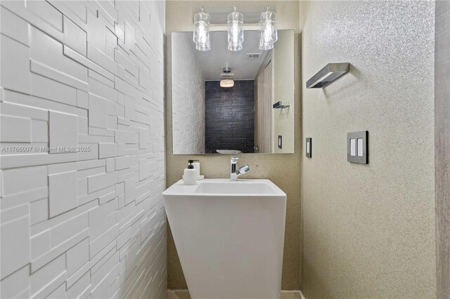 9910 NW 86th Ter, Doral, FL 33178 - photo 18
