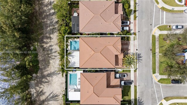 9910 NW 86th Ter, Doral, FL 33178 - photo 37