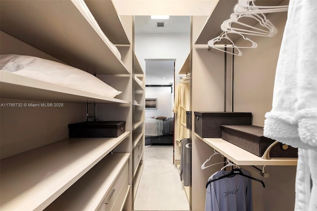 22 Isla Bahia Dr, Fort Lauderdale, FL 33316 - spacious closet with visible vents