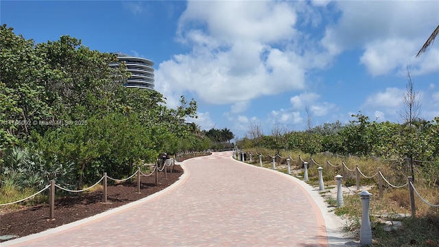 8530 Byron Ave Unit 502, Miami Beach, FL 33141 - view of home's community