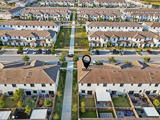 bird's eye view with a residential view
