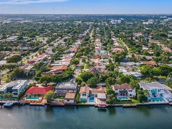 1025 Diplomat Pkwy, Hollywood, FL 33019 - photo 7