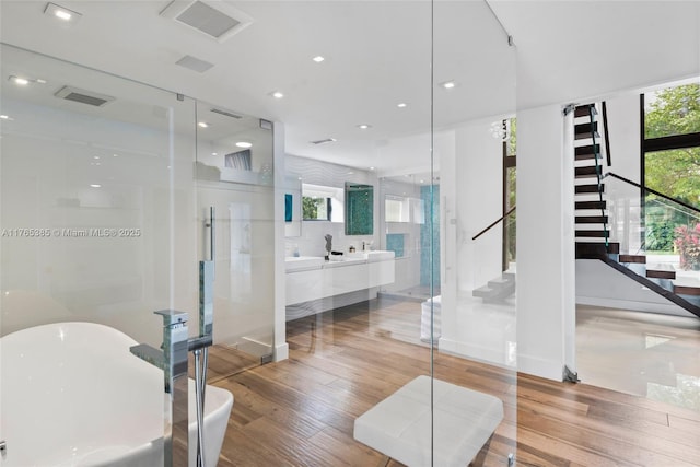 1025 Diplomat Pkwy, Hollywood, FL 33019 - photo 19