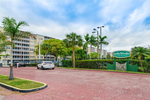1710 NE 191st St Unit 315-3, Miami, FL 33179 - surrounding community featuring fence