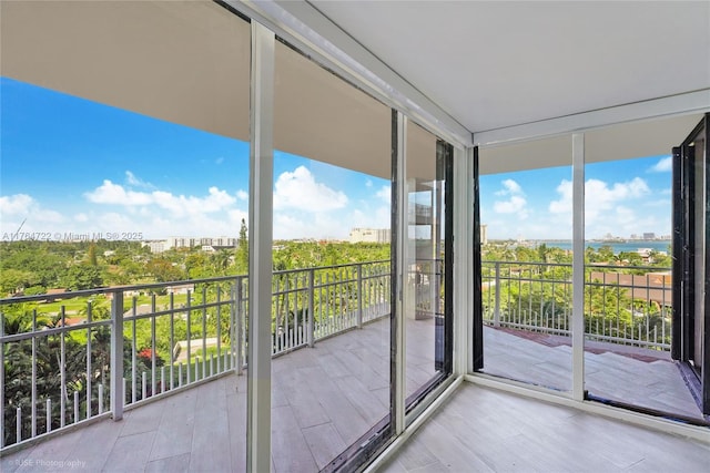 1000 Quayside Ter Unit 903, Miami, FL 33138 - view of balcony