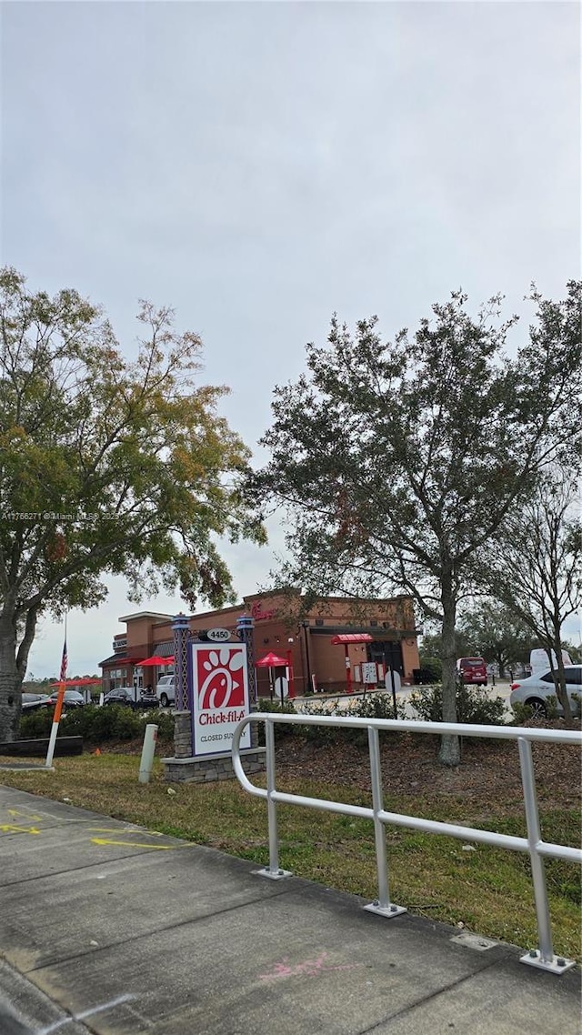 1013 Park Ridge Cir, Kissimmee, FL 34746 - exterior space featuring fence