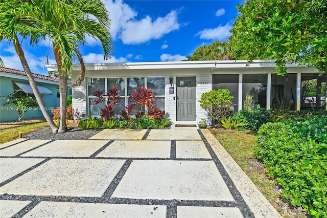 view of front of house