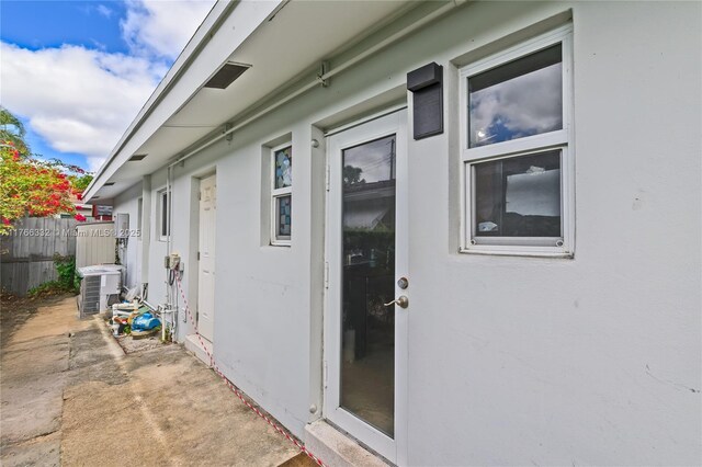 3449 NE 17th Way, Oakland Park, FL 33334 - pantry with washer and dryer
