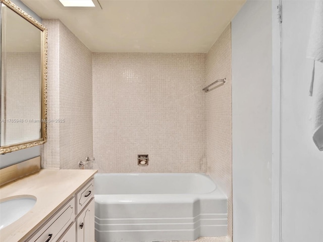 800 NE 195th St Unit 716, Miami, FL 33179 - full bath featuring vanity