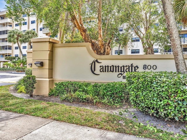 800 NE 195th St Unit 716, Miami, FL 33179 - view of community sign
