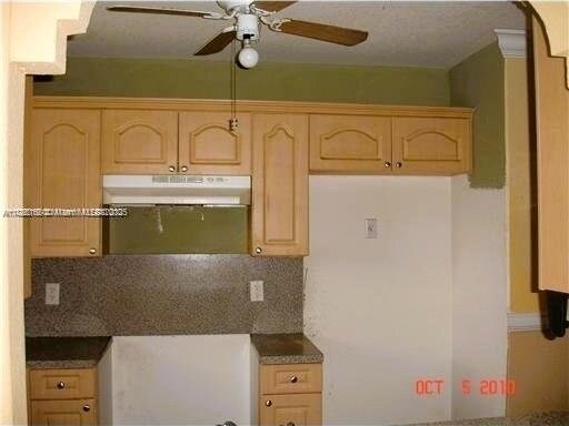 326 NW 8th Ave, Florida City, FL 33034 - photo 8