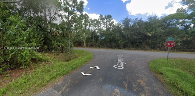 Listing photo 2 for 2775 Tivoli Ave SE, Palm Bay FL 32909