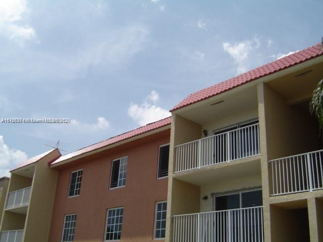 5102 NW 79th Ave Unit 304, Doral, FL 33166 - view of property