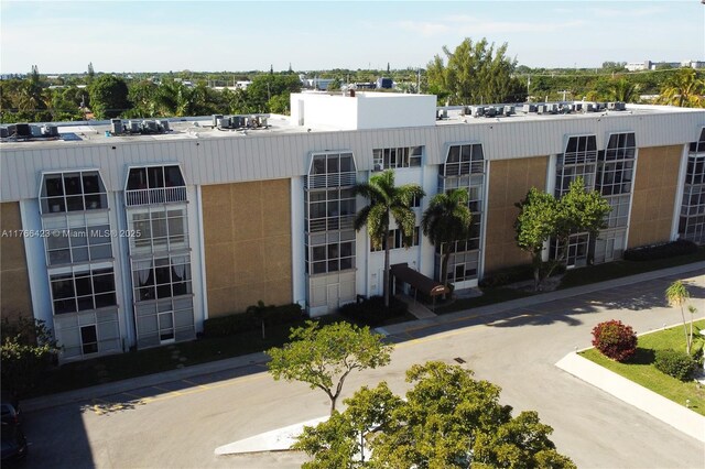 3040 NE 16th Ave Unit 104, Oakland Park, FL 33334 - photo 32