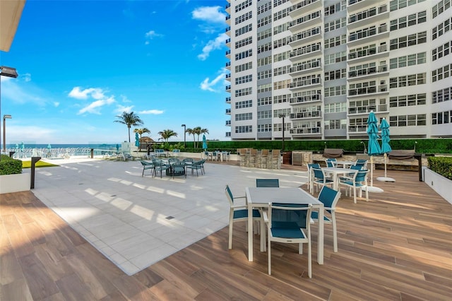 exterior space featuring outdoor dining area