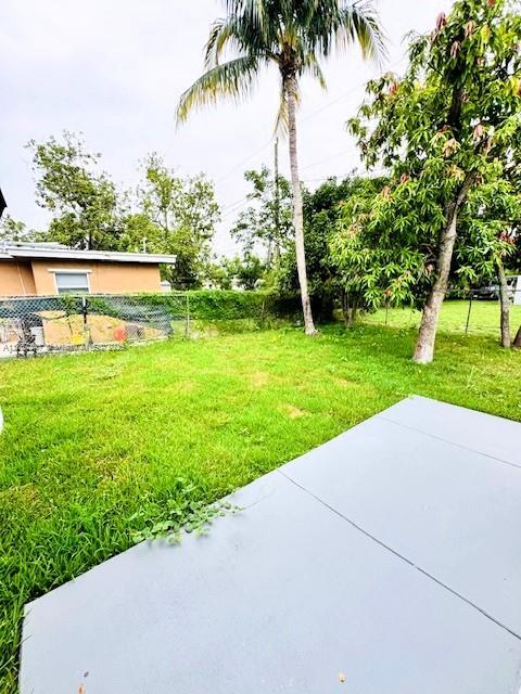 11730 NW 3rd Ave, Miami, FL 33168 - view of yard with a patio area