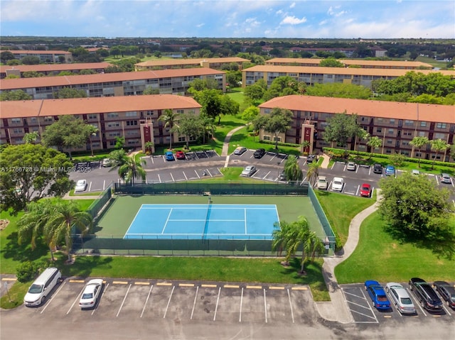 bird's eye view of apartment complex / building