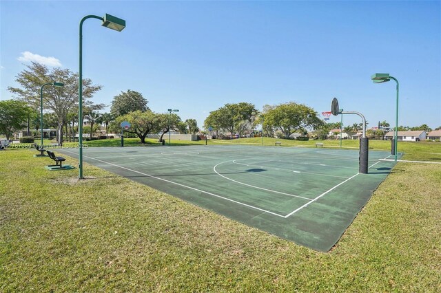 5081 SW 154th Pl, Miami, FL 33185 - view of sport court featuring a yard and community basketball court