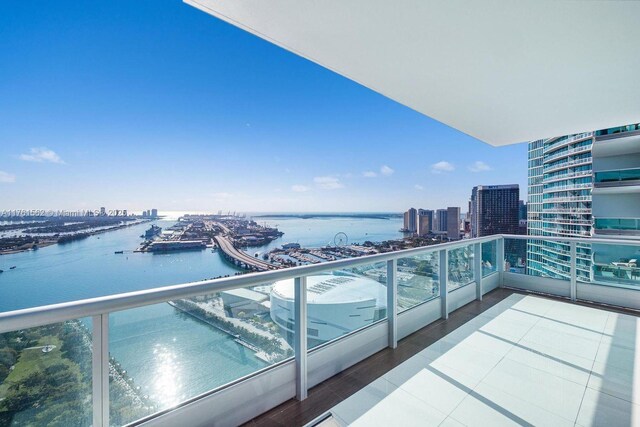 900 Biscayne Blvd Unit 4504, Miami, FL 33132 - balcony featuring a water view and a city view