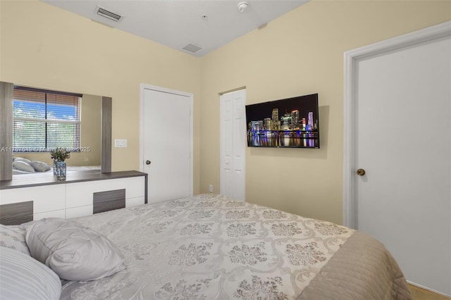 983 SW 143rd Ave Unit 1403, Pembroke Pines, FL 33027 - bedroom with a closet