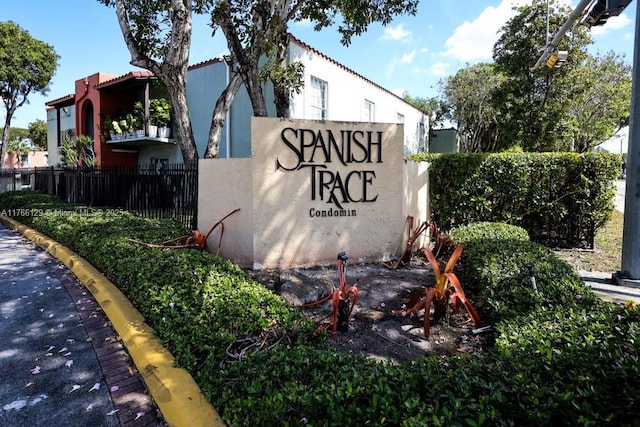 10772 N Kendall Dr Unit G5, Miami, FL 33176 - view of community sign