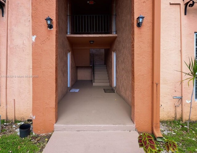 10772 N Kendall Dr Unit G5, Miami, FL 33176 - entrance to property featuring stucco siding