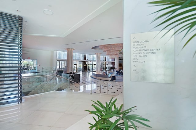 4391 Collins Ave Unit 1618, Miami Beach, FL 33140 - hallway featuring an upstairs landing