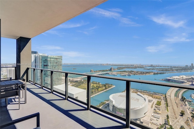 601 NE 1st Ave Unit 5115, Miami, FL 33132 - balcony with a water view and a city view