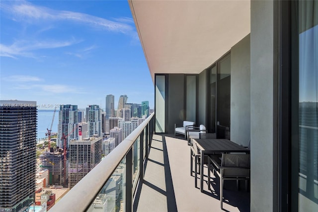 601 NE 1st Ave Unit 5115, Miami, FL 33132 - balcony with a view of city and a water view