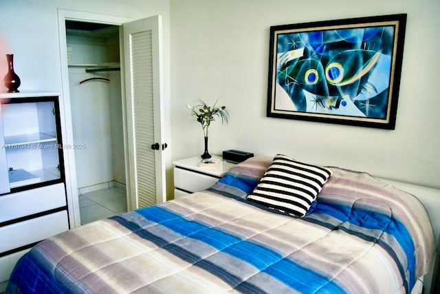 2910 Point E Dr Unit M414, Aventura, FL 33160 - tiled bedroom featuring a closet