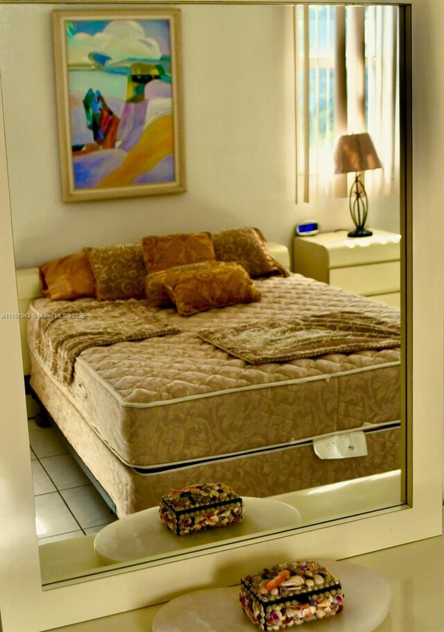 2910 Point E Dr Unit M414, Aventura, FL 33160 - view of tiled bedroom