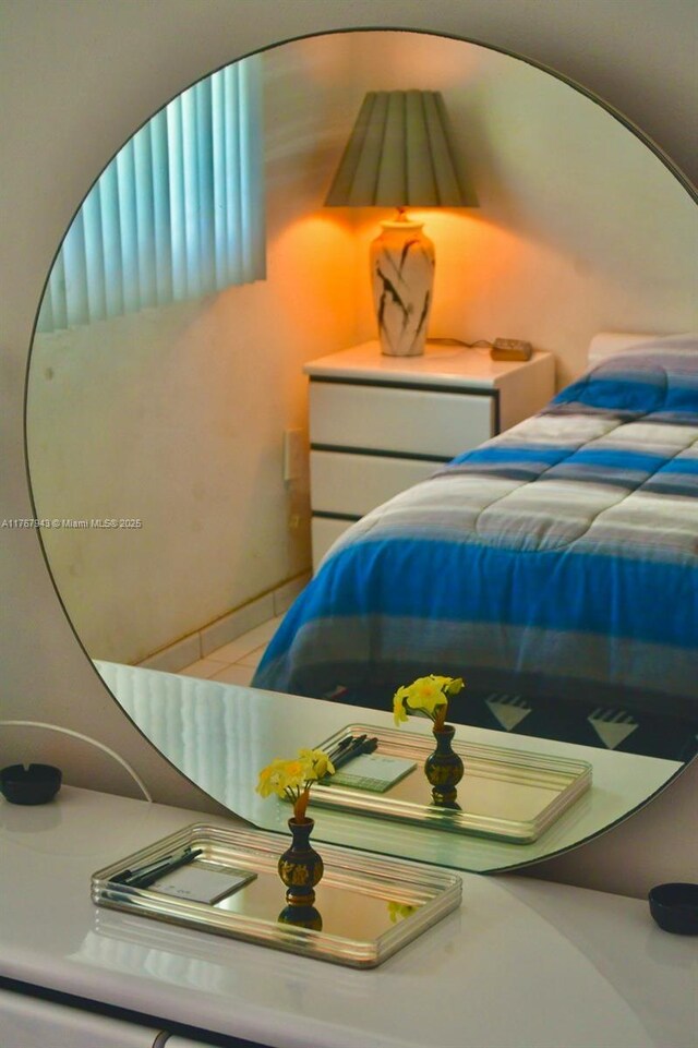 2910 Point E Dr Unit M414, Aventura, FL 33160 - view of bedroom