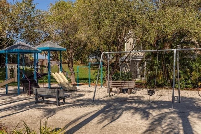 7833 Sanibel Dr Unit 7833, Tamarac, FL 33321 - view of community play area