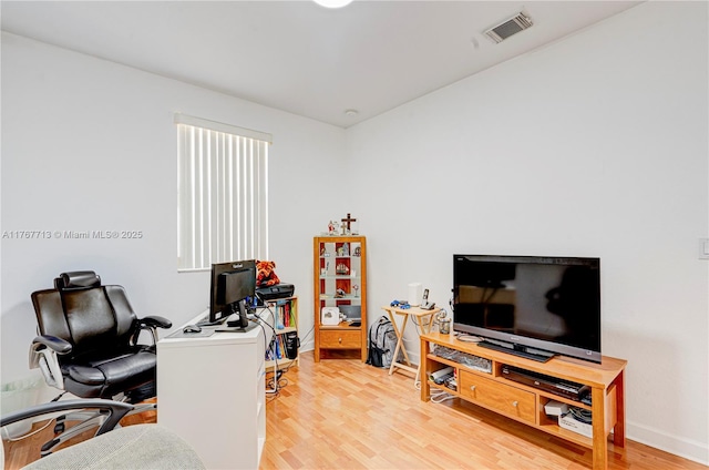 7807 NW 114th Pl, Doral, FL 33178 - office featuring visible vents, baseboards, and light wood-style flooring