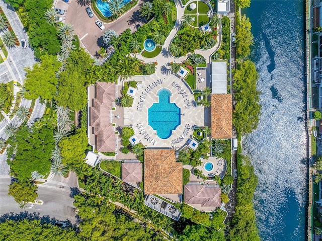 bird's eye view with a water view