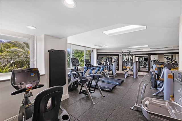 gym featuring recessed lighting