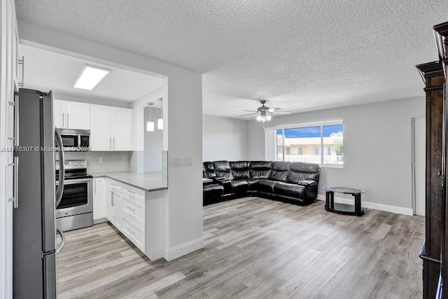700 Village Green Ct Unit 319, Palm Springs, FL 33461 - photo 2