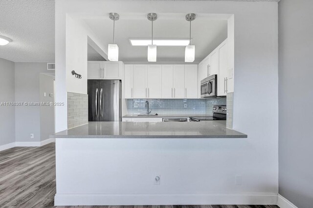 700 Village Green Ct Unit 319, Palm Springs, FL 33461 - photo 3