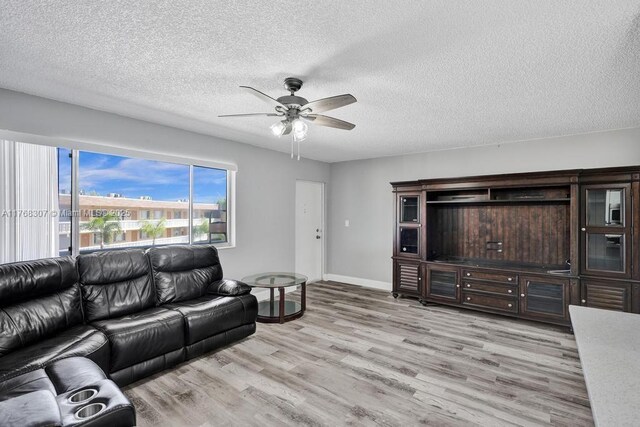 700 Village Green Ct Unit 319, Palm Springs, FL 33461 - photo 7
