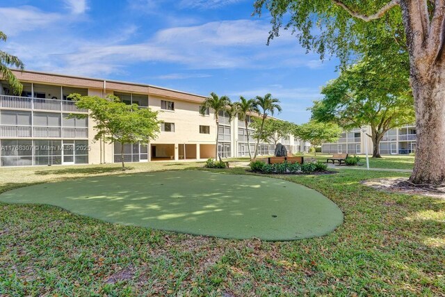 700 Village Green Ct Unit 319, Palm Springs, FL 33461 - photo 35