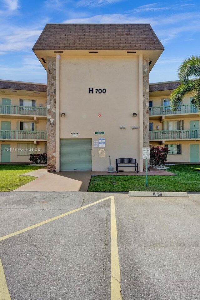 700 Village Green Ct Unit 319, Palm Springs, FL 33461 - photo 46