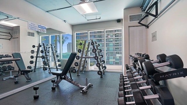 60 SW 13th St Unit 3820, Miami, FL 33130 - view of exercise room