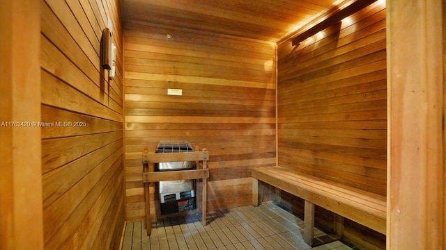 60 SW 13th St Unit 3820, Miami, FL 33130 - relaxing sauna / steam room featuring wooden walls and wood ceiling