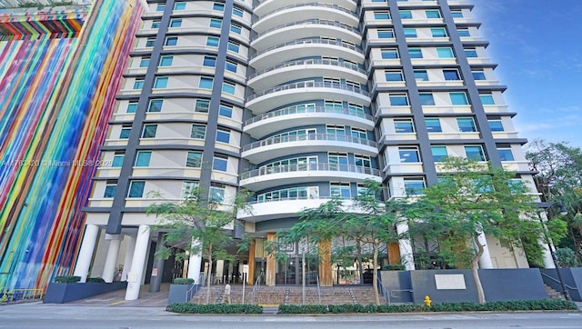 60 SW 13th St Unit 3820, Miami, FL 33130 - view of building exterior